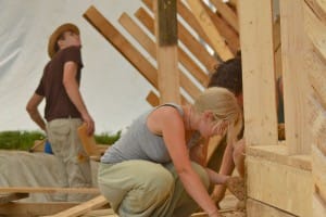 Strohballen Rundhaus Diagonallattung