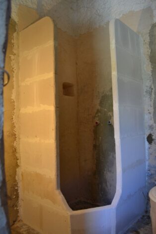 tadelakt-badezimmer-bettrahmen-7